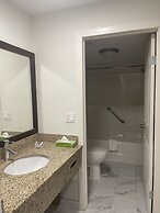 Radisson Hotel & Conference Centre West Edmonton