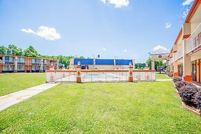 OYO Hotel Greensboro East I 40