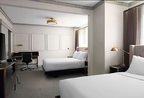 Hotel Phillips Kansas City Curio Collection by Hilton