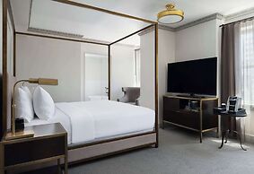 Hotel Phillips Kansas City Curio Collection by Hilton