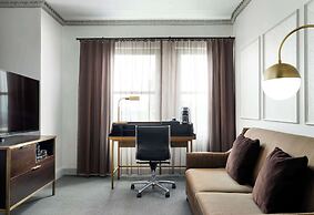Hotel Phillips Kansas City Curio Collection by Hilton