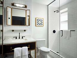 Hotel Phillips Kansas City Curio Collection by Hilton