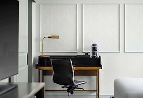 Hotel Phillips Kansas City Curio Collection by Hilton