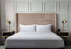 Hotel Phillips Kansas City Curio Collection by Hilton