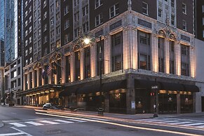 Hotel Phillips Kansas City Curio Collection by Hilton