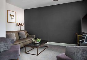 Hotel Phillips Kansas City Curio Collection by Hilton