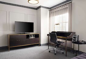 Hotel Phillips Kansas City Curio Collection by Hilton