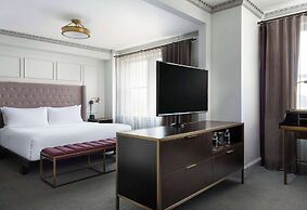 Hotel Phillips Kansas City Curio Collection by Hilton