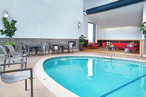 Renaissance St. Louis Airport Hotel