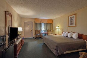 Royal Holiday Motel By Belvilla Gallup I-40