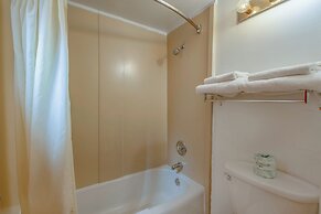 Royal Holiday Motel By Belvilla Gallup I-40