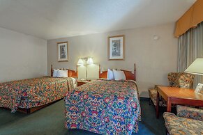 Royal Holiday Motel By Belvilla Gallup I-40