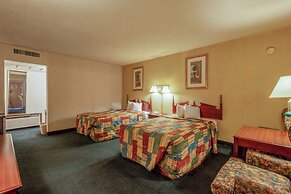 Royal Holiday Motel By Belvilla Gallup I-40