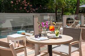 Le Cetai Cannes Beach Hotel