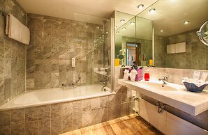 Leonardo Royal Hotel Köln - Am Stadtwald