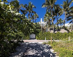 The Palms Hotel & Spa