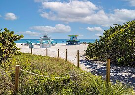 The Palms Hotel & Spa