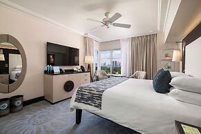 The Palms Hotel & Spa