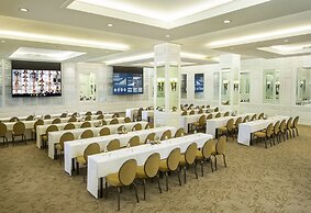 The Palms Hotel & Spa