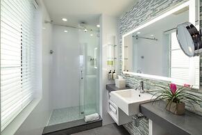 The Palms Hotel & Spa