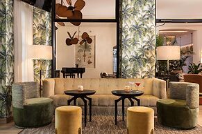 The Palms Hotel & Spa