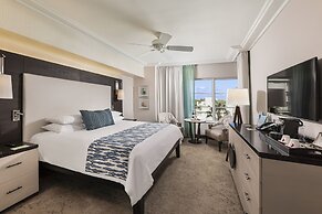 The Palms Hotel & Spa