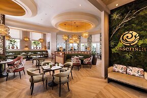 The Palms Hotel & Spa