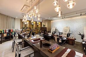 The Palms Hotel & Spa