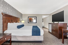 Best Western Plus Carriage Inn
