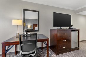 Best Western Plus Carriage Inn