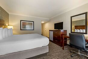 Best Western Plus Carriage Inn