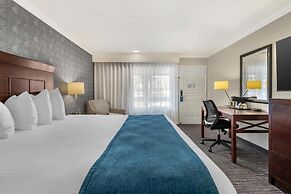 Best Western Plus Carriage Inn