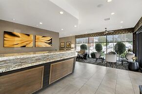 Best Western Plus Carriage Inn
