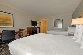 Best Western Plus Carriage Inn