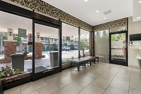 Best Western Plus Carriage Inn