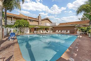 Best Western Plus Carriage Inn