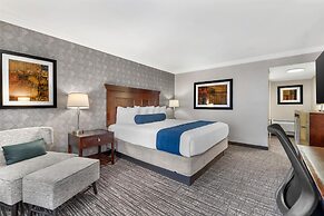 Best Western Plus Carriage Inn