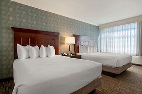 Best Western Plus Carriage Inn