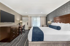 Best Western Plus Carriage Inn
