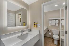 Best Western Plus Carriage Inn