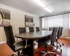 Quality Inn & Suites Montebello - Los Angeles