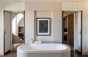 Four Seasons Hotel des Bergues Geneva