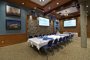 Coast Tsawwassen Inn