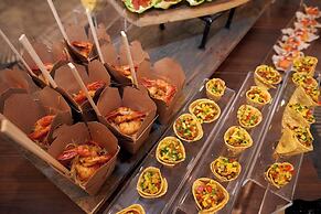 Courtyard by Marriott Downtown Toronto