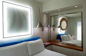 The Valorian Los Angeles, Curio Collection by Hilton
