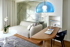 The Valorian Los Angeles, Curio Collection by Hilton