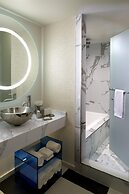The Valorian Los Angeles, Curio Collection by Hilton