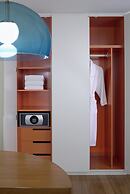 The Valorian Los Angeles, Curio Collection by Hilton