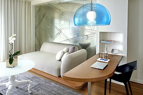 The Valorian Los Angeles, Curio Collection by Hilton