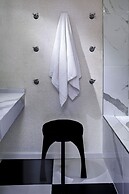 The Valorian Los Angeles, Curio Collection by Hilton